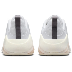 NIKE Bella 7 Fitnessschuhe Damen 109 - white/multi-color-sail-pencil point 40