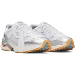 UNDER ARMOUR Sola Sneaker
