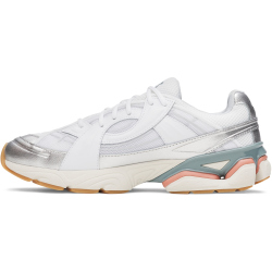 UNDER ARMOUR Sola Sneaker