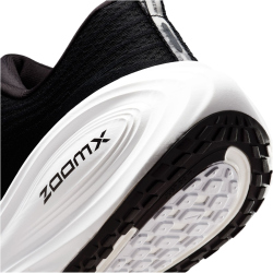 NIKE Vomero Plus Laufschuhe Herren