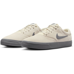NIKE Charge Suede Sneaker Herren 202 - lt khaki/pencil point 40