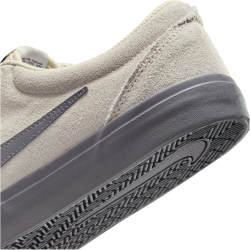 NIKE Charge Suede Sneaker Herren 202 - lt khaki/pencil point 40