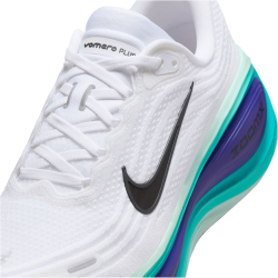 NIKE Vomero Plus Laufschuhe Herren 104 - white/black-bright concord-hyper turq 39