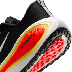 NIKE Vomero Plus Laufschuhe Herren 009 - black/white-bright crimson-sail 40