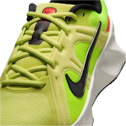 NIKE City Response Sneaker Herren 700 - lt lemon twist/black-volt-bright crimson 38.5
