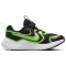NIKE Cosmic Runner Laufschuhe Kinder 005 - black/wolf grey-volt 28