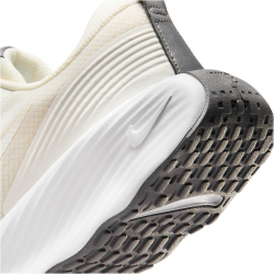 NIKE Legend Essential 4 Fitnessschuhe Damen 120 - sail/white-white-pencil point 37.5