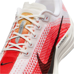 NIKE Pegasus Plus Laufschuhe Herren 103 - white/black-bright crimson-topaz gold 39