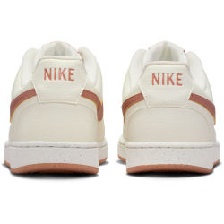NIKE Court Vision Low-Top Sneaker Damen 119 - sail/mtlc red bronze-rose gold 42.5