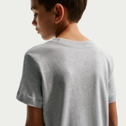 NIKE Sportswear Club T-Shirt Kinder 063 - dk grey heather S (128-137 cm)
