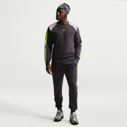 NIKE Sportswear Club Crew Neck Sweatshirt Herren 070 - dk smoke grey/lt smoke grey XS