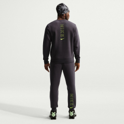 NIKE Sportswear Club Crew Neck Sweatshirt Herren 070 - dk smoke grey/lt smoke grey XS