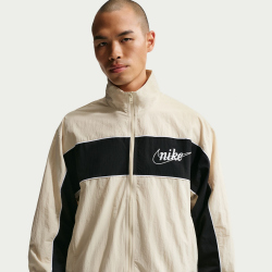 NIKE Sportswear Club Lightweight Trainingsjacke Herren...