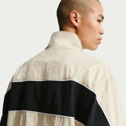 NIKE Sportswear Club Lightweight Trainingsjacke Herren...