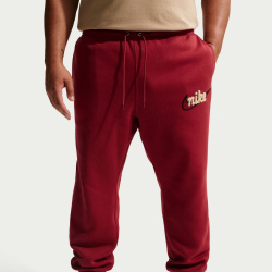 NIKE Sportswear Club Fleece Jogginghose Herren 613 - team crimson/team crimson/lt khaki S