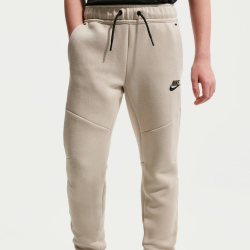 NIKE Sportswear Tech Fleece Jogginghose Jungen 240 - cream ii/black/black XS (122-128 cm)