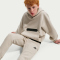 NIKE Sportswear Tech Fleece Jogginghose Jungen 240 - cream ii/black/black XL (158-170 cm)