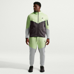NIKE Tech Fleece Jogginghose Herren 361 - lt liquid lime/anthracite/black XS