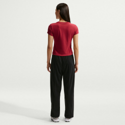 NIKE Sportswear Chill Knit Mod-Cropped T-Shirt Damen 613 - team crimson/white XS