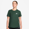 NIKE Sportswear Club Essentials T-Shirt Damen 323 - fir/white XS
