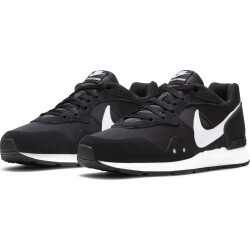 NIKE Venture Runner Sneaker Herren black/white/black 38.5