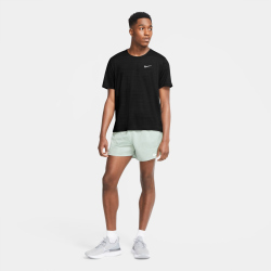 NIKE Dri-FIT Miler kurzarm Laufshirt Herren black/reflective silver S