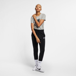 NIKE Sportswear Essential Icon Futura Damen T-Shirt