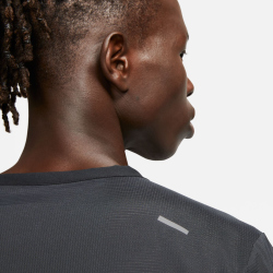 NIKE Rise 365 Run Division Laufshirt black/black/reflective silv XXL