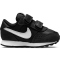 NIKE MD Valiant Baby-Sneaker black/white 17
