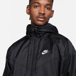 NIKE Sportswear Windrunner Kapuzenjacke Herren black/white L