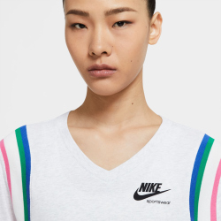 NIKE Sportswear Heritage T-Shirt Damen