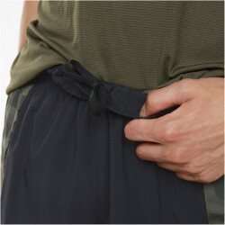 PUMA Run Graphic 7" Laufshorts Herren puma black/grape leaf XL