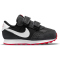 NIKE MD Valiant Baby-Sneaker black/white-dk smoke grey-university red 17