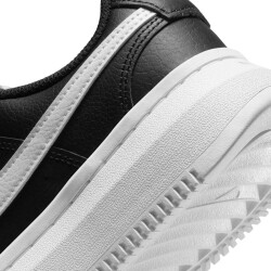 NIKE Court Vision Alta Sneaker Damen black/white 42