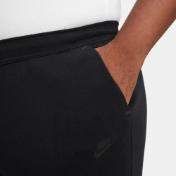 NIKE Sportswear Tech Fleece Jogginghose Herren 010 - black/black S