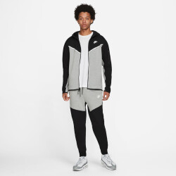 NIKE Sportswear Tech Fleece Jogginghose Herren black/dk...