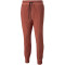 PUMA Studio Wash Jogginghose Herren chili oil L
