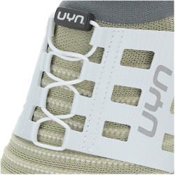 UYN Ecolypt Tune Slip-on Sneaker mit grauer Sohle Damen beige 37