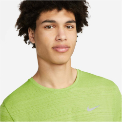 NIKE Dri-FIT Miler Laufshirt vivid green/reflective silv L