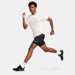 NIKE Stride Dri-FIT 7" 2in1 Laufshorts Herren