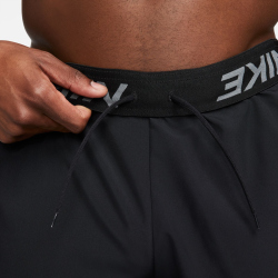 NIKE Dri-FIT 9" Woven Training Shorts Herren