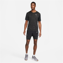 NIKE Dri-FIT Run Division Rise 365 kurzarm Laufshirt Herren black/reflective silv S