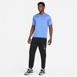 NIKE Dri-FIT UV Run Division Miler kurzarm Graphic Laufshirt Herren medium blue/light marine S