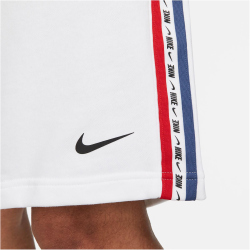 NIKE Sportswear Repeat French Terry Shorts Herren white/mystic navy/university red/black XL