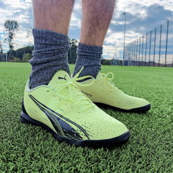 PUMA Ultra Play TT Multinocken-Fu&szlig;ballschuhe Herren fizzy light/parisian night/blue glimmer 46.5