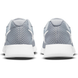 NIKE Tanjun Sneaker Herren Modell 2022