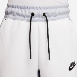 NIKE Sportswear Tech Fleece Hose Jungen football...