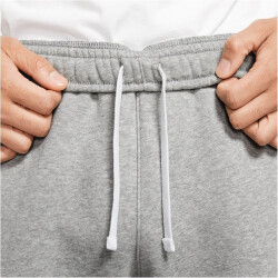 NIKE Sportswear Club Graphic Shorts Herren