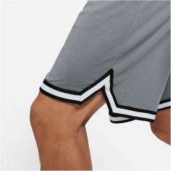 NIKE Dri-FIT DNA Basketballshorts Herren