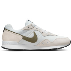NIKE Venture Runner Sneaker Herren 101 - summit white/medium olive-black-white 39